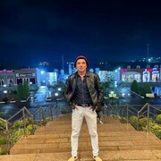  ,  Nazirjon, 29