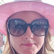  ,   Valeria, 44 ,   c 