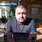  -,   Petr, 32 ,   ,   