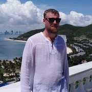  ,   Anton, 40 ,   