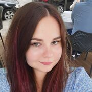  ,  Viktorija, 32