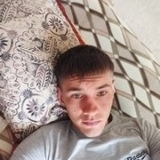  ,   Kostia, 32 ,   