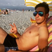  ,   Rasul, 32 ,   
