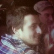  ,   Miro, 32 ,  