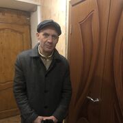  ,   Oleg, 52 ,     