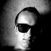  ,  Romik, 32