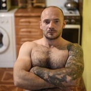  ,  Alex, 41