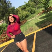  ,   Perla, 24 ,   ,   