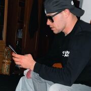  ,  Andrii, 28