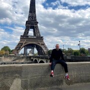  ,  Andrey, 27