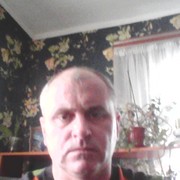  ,  Sacha, 52