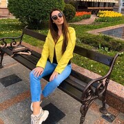  ,  Milana, 33