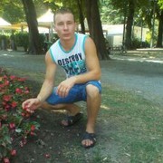  ,   Valentin, 32 ,  