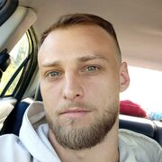  ,  Maxim, 28