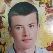  ,  Andrei, 25