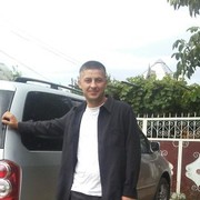  ,  Petr, 42