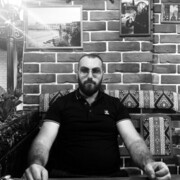 ,  Vardan, 29
