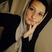  ,   Lilia, 48 ,   ,   