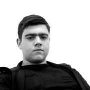  ,  Narek, 24