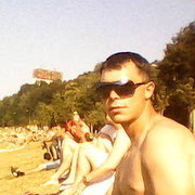  ,   Jaka, 33 ,   