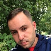  ,  Anton, 32