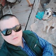  ,  Nurjigit, 31