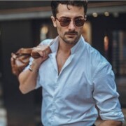  ,  Jorj, 39