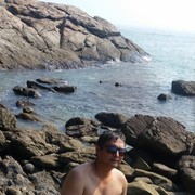  ,   Ali, 44 ,     , c 