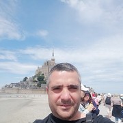  ,  Revazo, 46