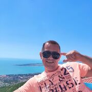  ,   Denis, 46 ,   ,   , c 