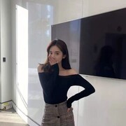  ,   Wendy, 33 ,   ,   