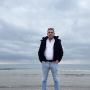  ,   Rafael, 37 ,   ,   , c , 