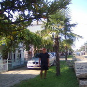  ,   Artur, 48 ,     , c 