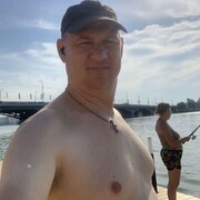  ,  Vadim, 47