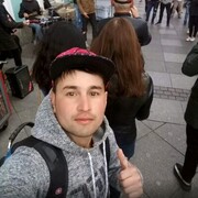  ,   Akbar JON, 34 ,     , c 