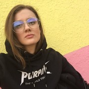  ,  Kira, 30