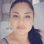  ,  Alina, 36