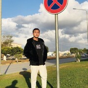  ,  Moaz, 25