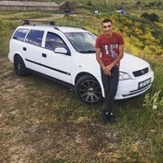  ,  Artur, 29
