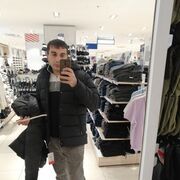  ,  Nika, 26
