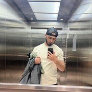  -,   Malik, 28 ,   ,   , c 
