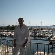  Palais-Bourbon,   Artyom, 49 ,  