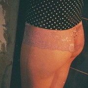 ,   Marina, 31 ,   