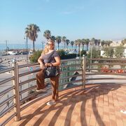 ,  Lilit, 44