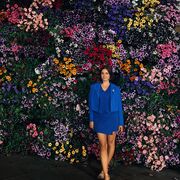  ,   Zhenya, 37 ,   ,   
