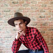  ,   Vladimir, 37 ,   ,   , c , 