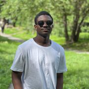  ,  Yann, 30