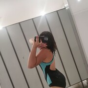  , 