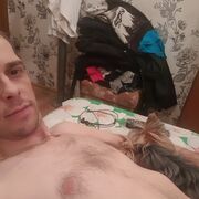  ,   Maxim, 38 ,   ,   , c 