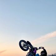  ,   Moto, 24 ,   ,   , c , 